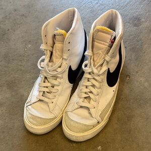 Nike high tops blazer men’s 9.5